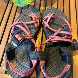Chaco ZX2 Waterproof Hiking Sandal Size 8
